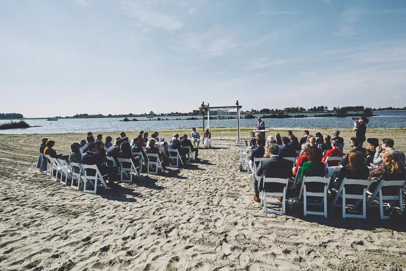 Arrangementen voor jullie bruiloft op het strand