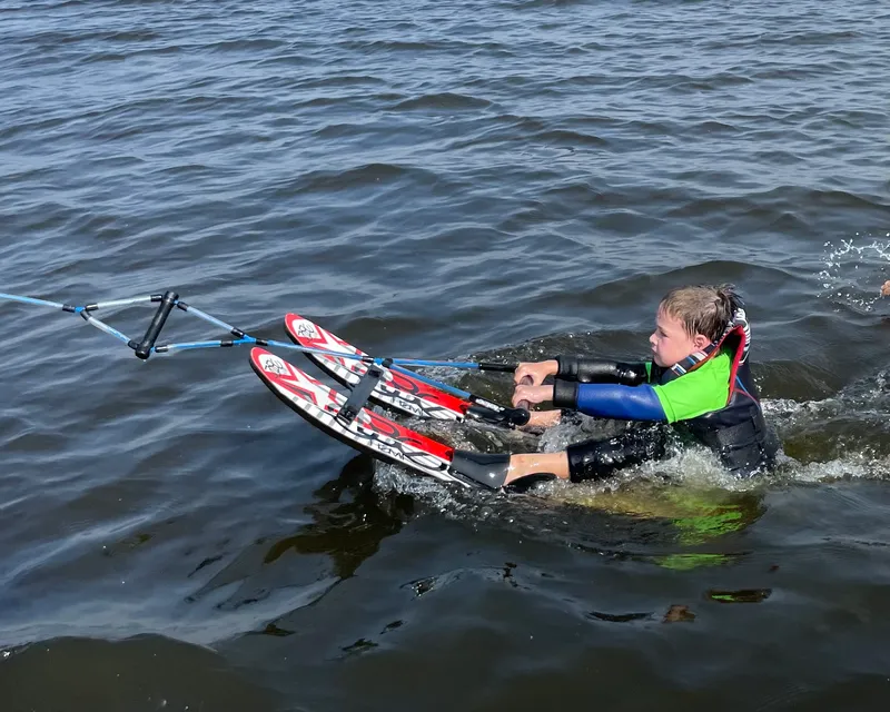 Waterski_kind